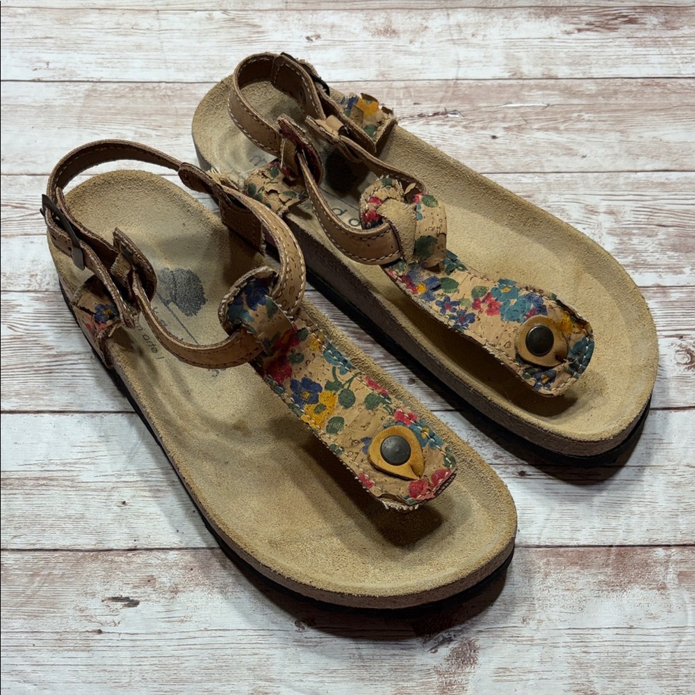 Montado Floral Tan Sandals Size 36